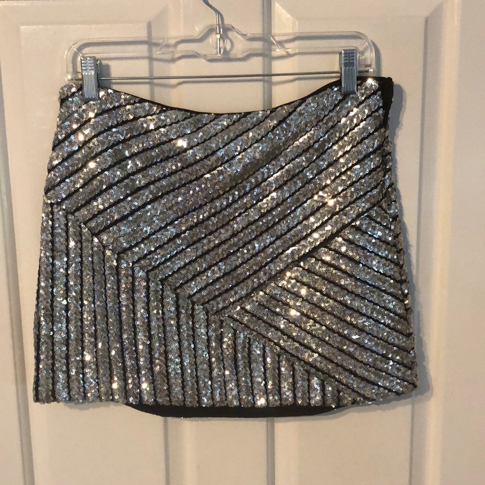 Lulus skirt
